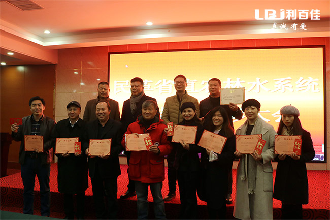 曹菊宏.jpg 曹(cáo)菊宏(hóng).jpg