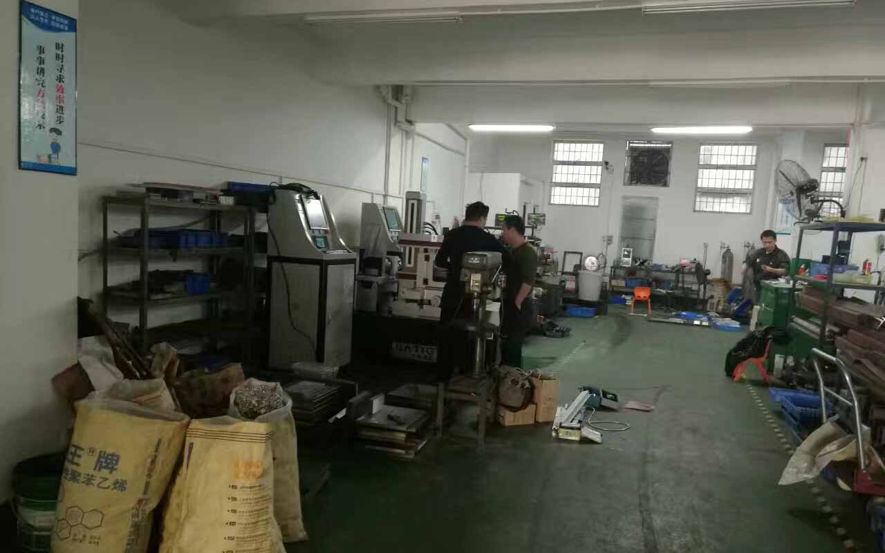 線切割加工人工成本