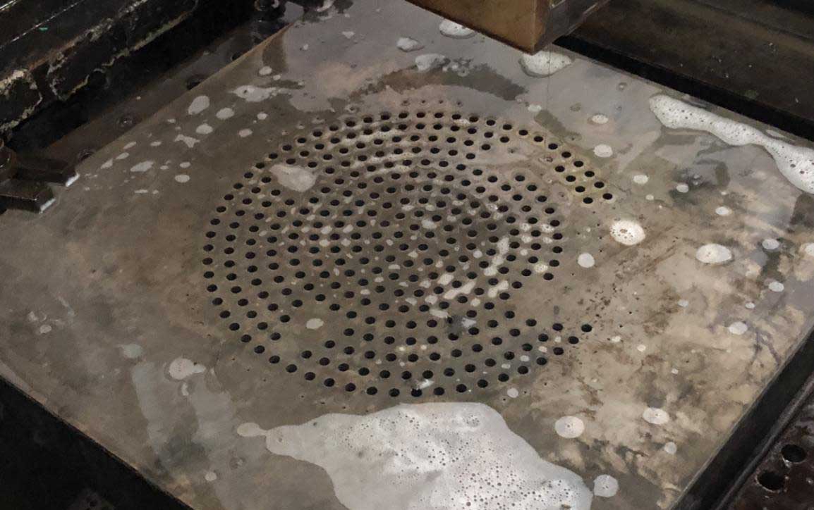 線切割加工割孔