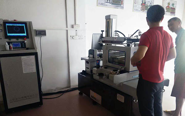 江門（傑達金屬）極速中走絲現場培訓