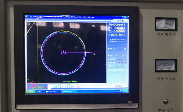 線切（qiē）割偏移量效果