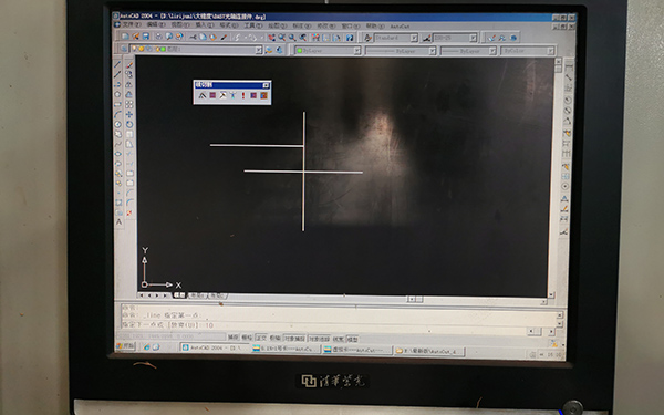 Autocut線切割軟件一條（tiáo）直線怎麽生成加工軌（guǐ）跡割（gē）2