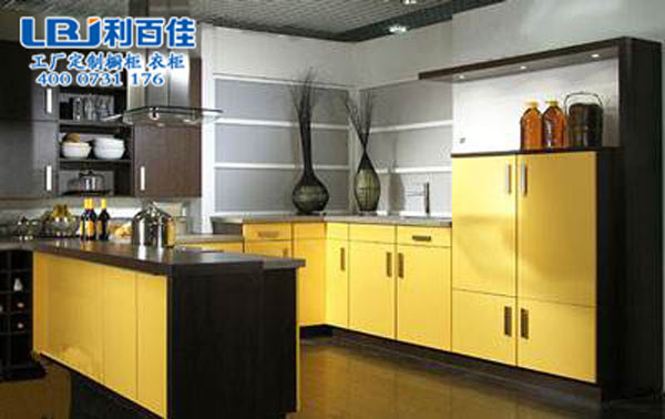 U型櫥櫃布局(jú).jpg U型櫥櫃(guì)布局.jpg