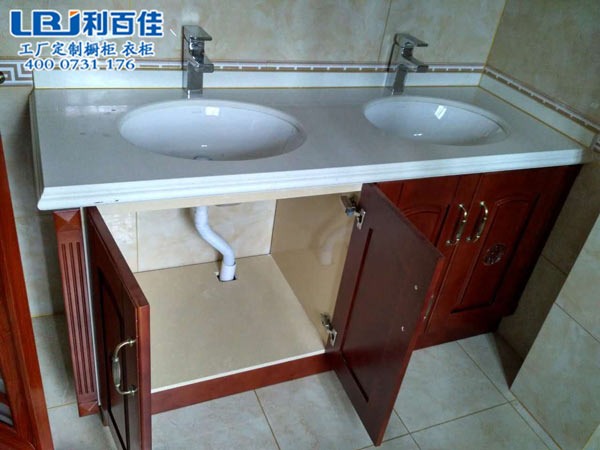 衛浴櫃.jpg 衛浴櫃.jpg