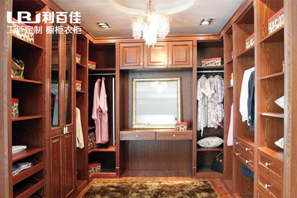 trefeef.jpg trefeef.jpg