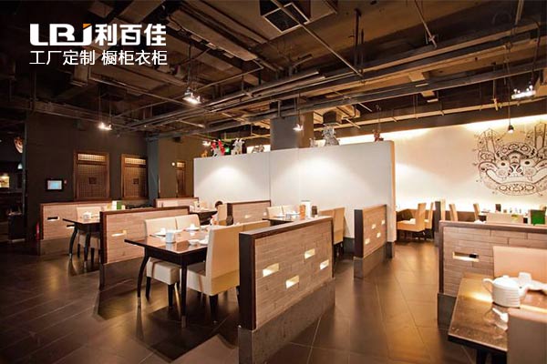 8.17-04.jpg 8.17-04.jpg