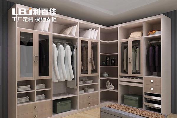 8.25-02.jpg 8.25-02.jpg