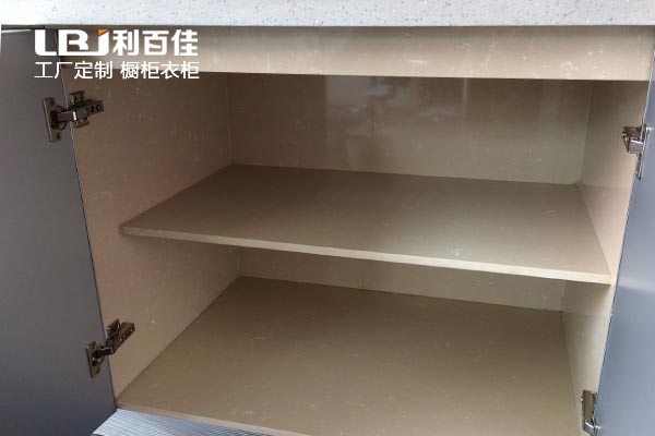 08120102.jpg 08120102.jpg