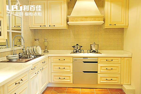 10.8-03.jpg 10.8-03.jpg