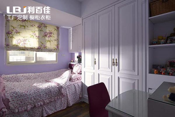 10.11-03.jpg 10.11-03.jpg