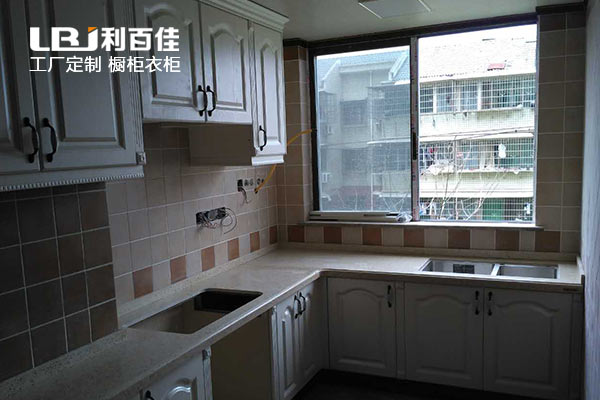 10.13-01.jpg 10.13-01.jpg