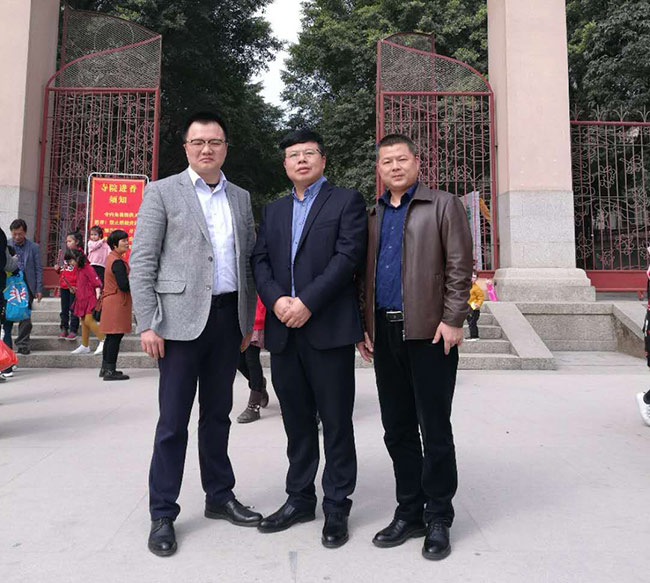 真誠與善良-是17.c18起草视频人踐行的態度 真誠(chéng)與善良-是17.c18起草视频人踐行的態(tài)度