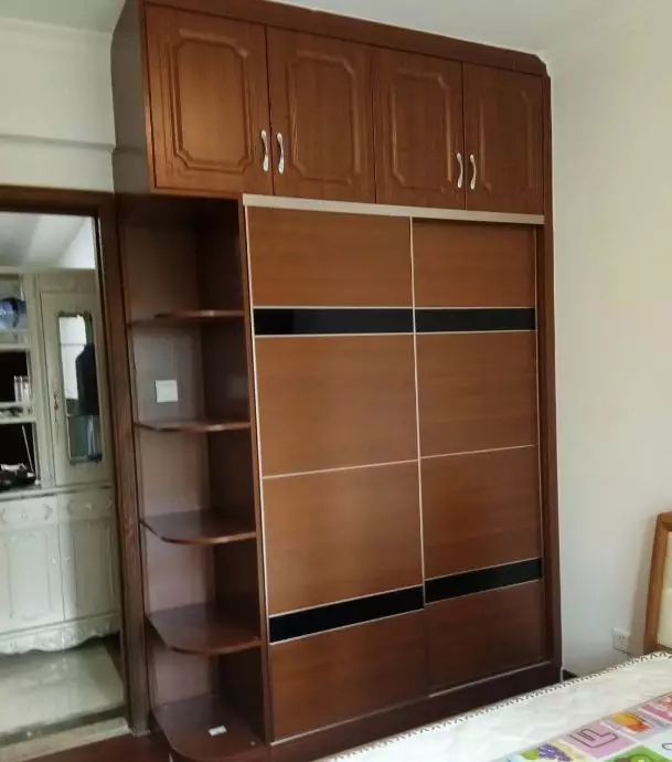 整體（tǐ）衣櫃定製的流程是怎麽樣？又有哪些細節要留意？