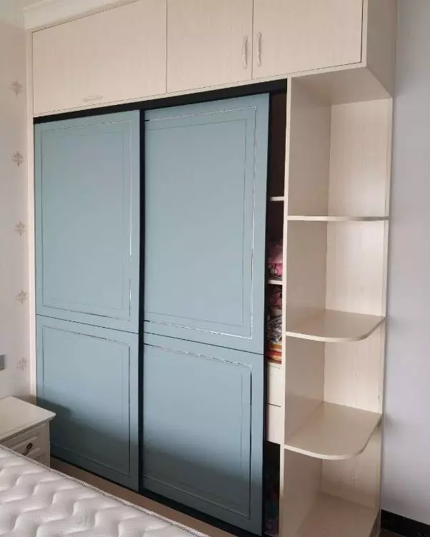 整體衣櫃定（dìng）製（zhì）的流程是怎麽樣？又有哪些細節要留意？