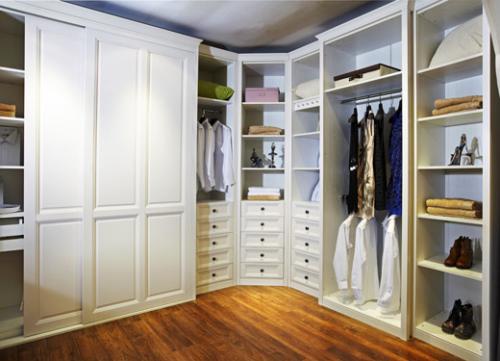 衣櫃定製品牌安裝有何（hé）地方可注意？這4點（diǎn）幫您完成合格產（chǎn）品安裝！