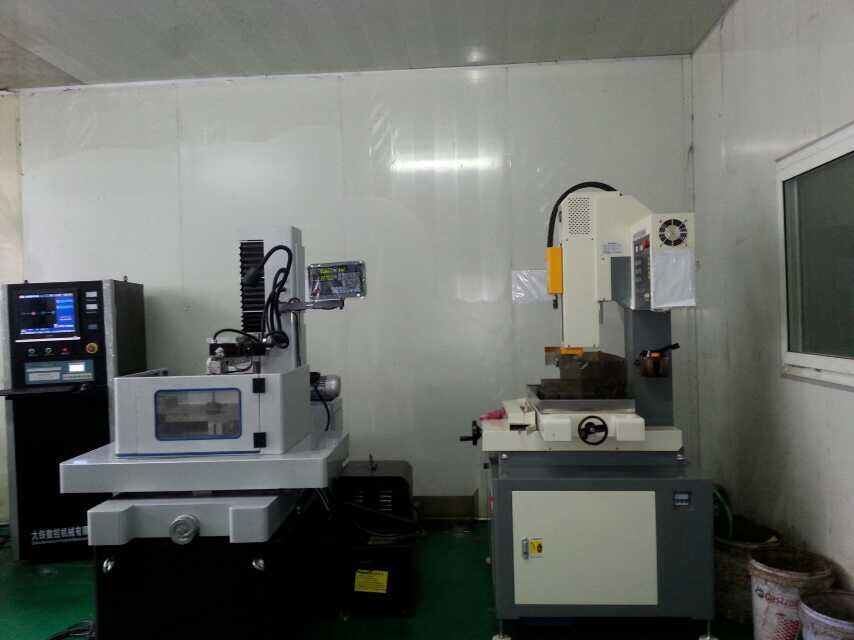 香蕉黄瓜丝瓜绿巨人樱桃最新版中走絲機（jī）床