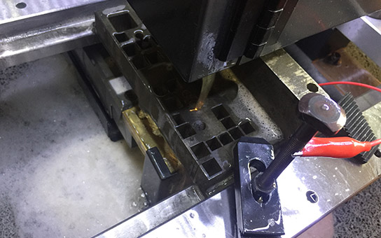 線切割短路解決辦（bàn）法