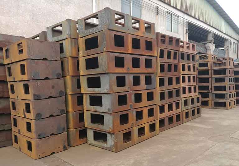 中走（zǒu）絲（sī）鑄（zhù）件（jiàn）自然時效處（chù）理