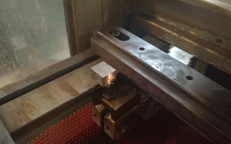 線切割校垂直度需要注意什麽