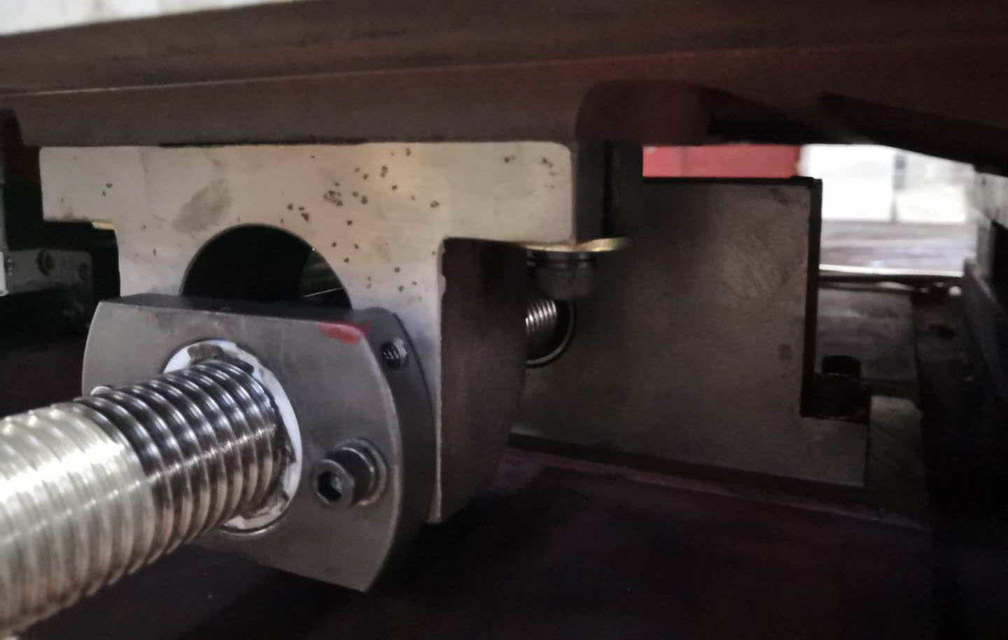 線切割絲杆異響解決辦法2
